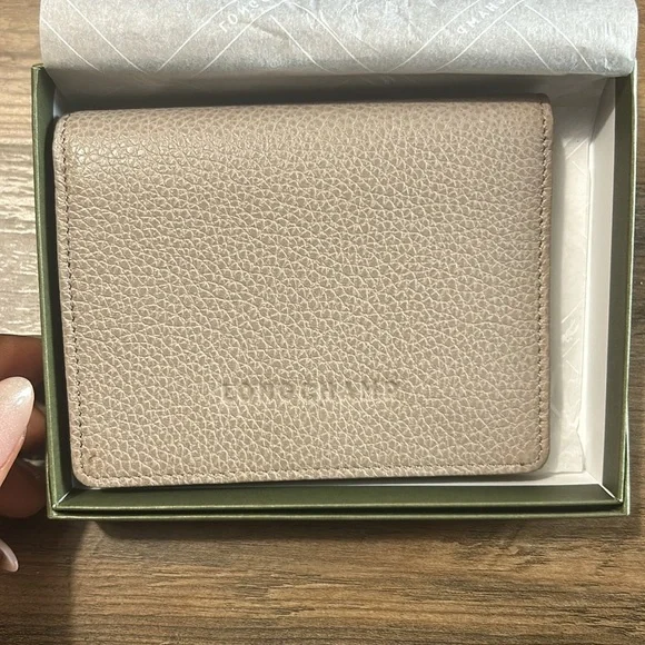 Longchamp 4items
2bags
1wallet
1 eyeglasses case - Picture 2 of 5